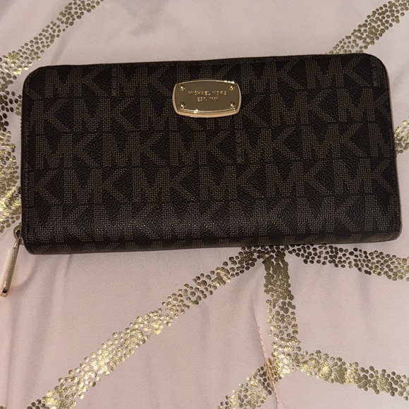 Michael Kors Brown and Gold Logo Wallet - Picture 1 of 6